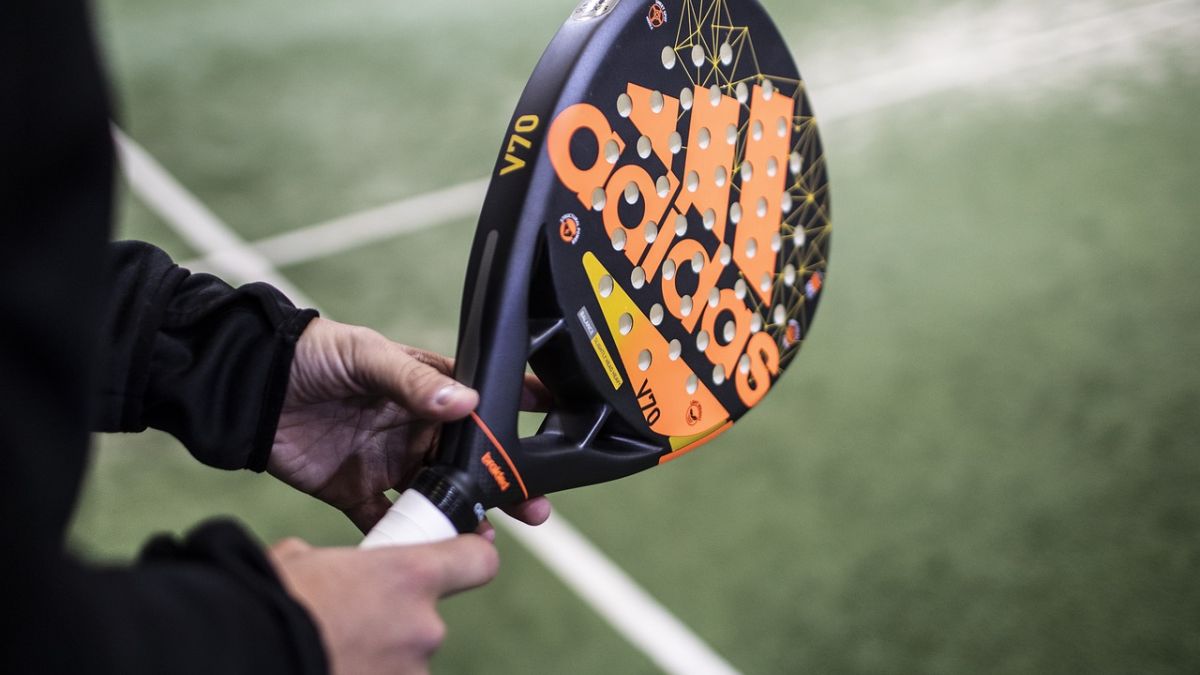In deze blog een overzicht van de beste adidas padel rackets op dit moment